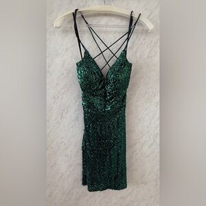 💚 Alyce Paris Designer Mini Dress – Size 00 – Emerald Dream! 💚
